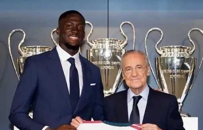 كوناتي
      يستعيد
      جاهزيته
      مع
      ريال
      مدريد
      قبل
      مواجهة
      فياريال