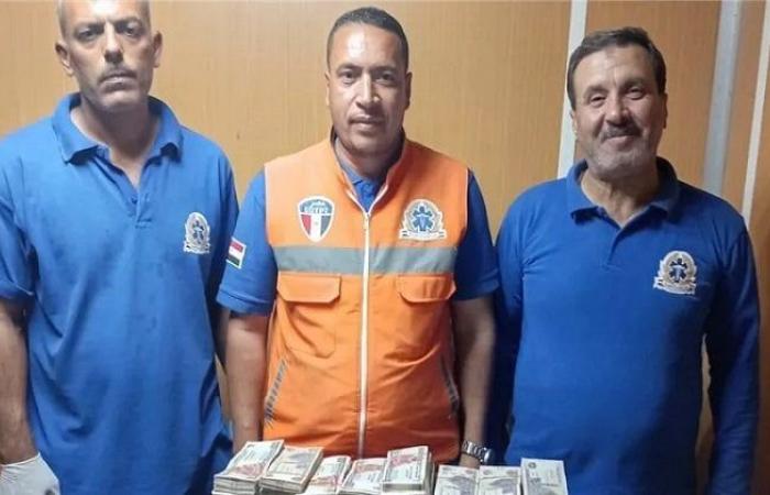 بالبلدي: أمانة
      تُسجل
      لرجال
      الإسعاف
      بالفيوم..
      إعادة
      660
      ألف
      جنيه
      لمصاب
      بعد
      حادث
      بطريق
      أسيوط
      الغربي