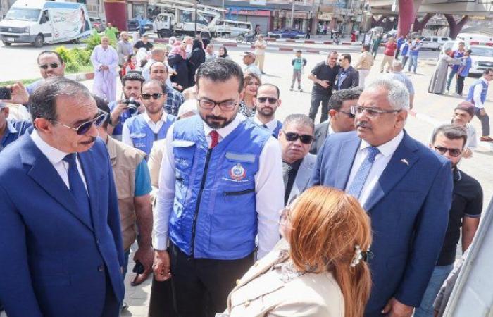 بالبلدي: محافظ
      سوهاج
      يطلق
      فعاليات
      مبادرة
      «صحة
      وانتصار»بميدان
      الثقافة
      بالتعاون
      مع
      مديرية
      الصحة