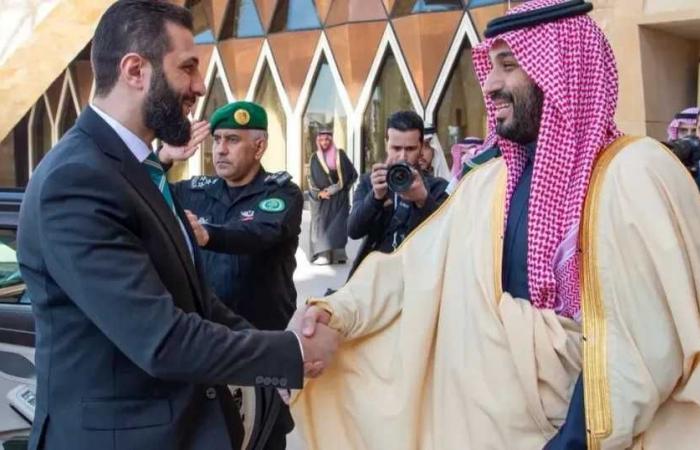 ولي
      العهد
      السعودي
      يبحث
      مع
      الرئيس
      السوري
      مستجدات
      الأحداث
      في
      المنطقة