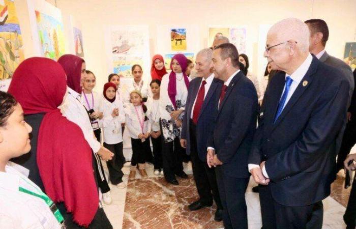 بالبلدي: محافظ
      المنوفية
      يشهد
      احتفالية
      وطنية
      بذكرى
      انتصارات
      أكتوبر
      الـ
      53
      بقصر
      ثقافة
      شبين
      الكوم