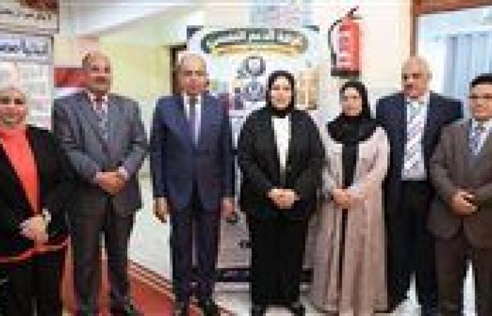 بالبلدي: محافظ
      المنيا
      يفتتح
      غرفة
      الدعم
      النفسي
      بمدرسة
      «محمد
      وحيد
      حبشي»