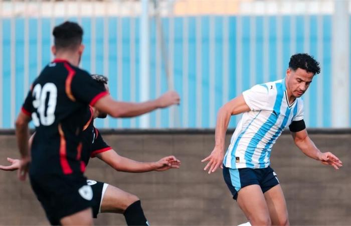 بالبلدي : فيديو
      |
      بيراميدز
      يفتتح
      مشواره
      في
      كأس
      الرابطة
      بثلاثية
      أمام
      القناة