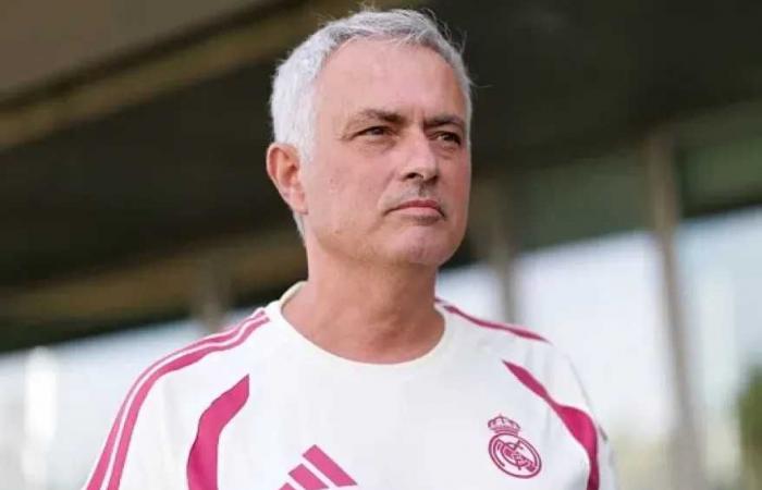 خلافات
      داخل
      غرفة
      ملابس
      ريال
      مدريد..
      تحذير
      لمبابي
      بسبب
      تصرفاته