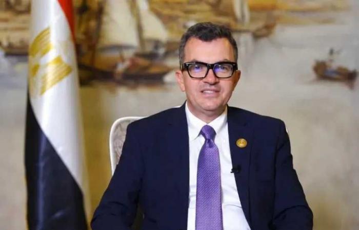 وزير
      التخطيط:
      خطة
      2026/2027
      تستهدف
      نمو
      5.4%
      واستثمارات
      كليّة
      بـ
      3.7
      تريليون
      جنيه