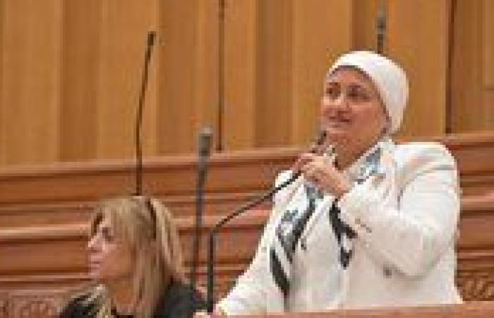 بالبلدي: النائبة
      سناء
      السعيد
      تُطالب
      4
      إجراءات
      لمواجهة
      تدهور
      الخدمات
      بقرية
      في
      أسيوط