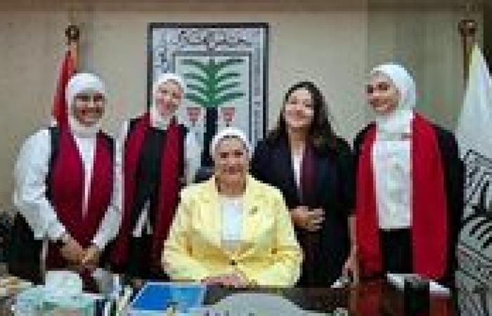 بالبلدي: «القومي
      للطفولة
      والأمومة»
      يحتفي
      بأربع
      فتيات
      متميزات
      ويتيح
      لهن
      تولي
      مهام
      رئاسته