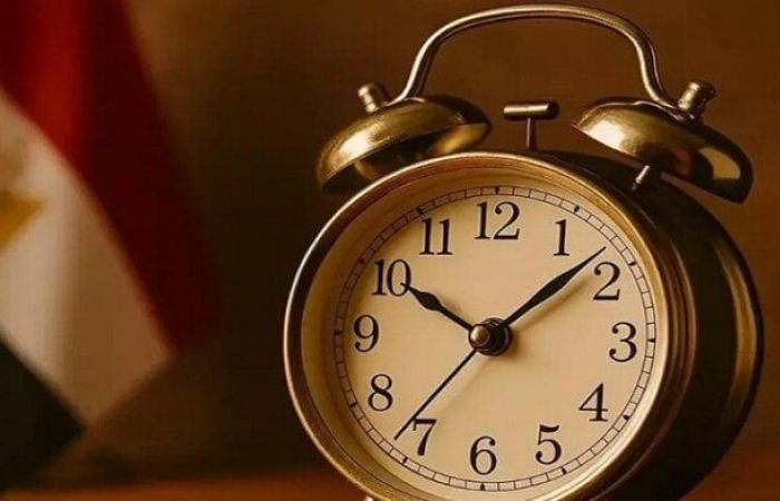 بالبلدي: موعد
      التوقيت
      الشتوي
      2026
      في
      مصر..
      متى
      يتم
      تأخير
      الساعة
      60
      دقيقة؟