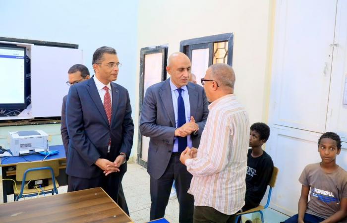 بالبلدي: وزير
      التعليم
      يتابع
      مستوى
      الطلاب
      في
      حلايب..
      وتركيز
      على
      القراءة
      والكتابة
      والبرمجة
