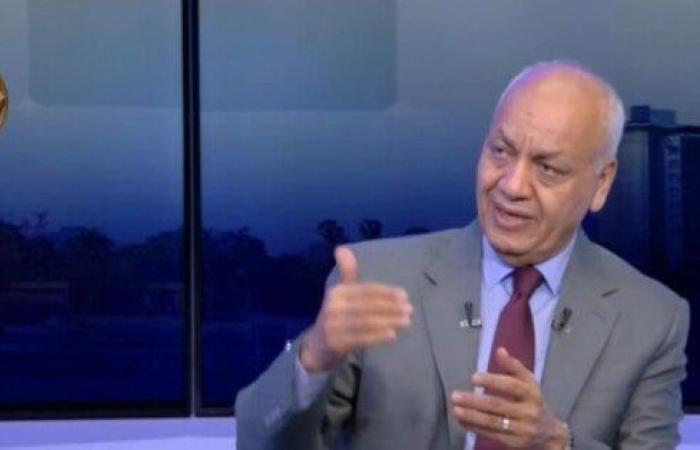 بالبلدي: مصطفى
      بكري
      يهاجم
      ترامب
      بعد
      تصريحاته
      عن
      الحوثيين:
      يقول
      شيئا
      ويفعل
      شيئا
      آخر