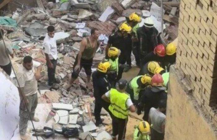 بالبلدي: عاجل|
      ارتفاع
      عدد
      المصابين
      بحادث
      انهيار
      عقار
      حدائق
      القبة
      لـ
      6
      أشخاص