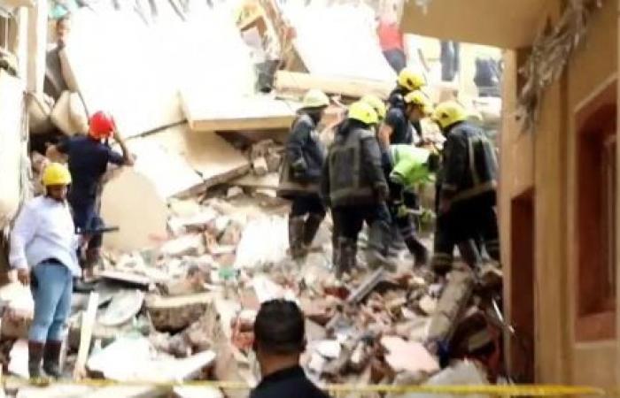 بالبلدي: عاجل|
      ارتفاع
      عدد
      المصابين
      بحادث
      انهيار
      عقار
      حدائق
      القبة
      لـ
      6
      أشخاص