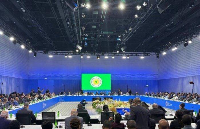بالبلدي: بدر
      عبد
      العاطي
      يدعو
      البنك
      الدولي
      لإزالة
      معوقات
      الاستثمار
      في
      أفريقيا