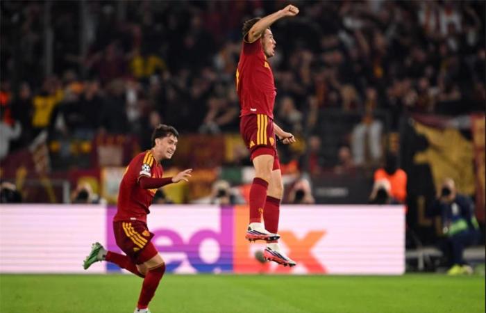 بالبلدي : فيديو
      |
      دي
      رون
      يسجل
      هدف
      روما
      الأول
      أمام
      ريال
      مدريد