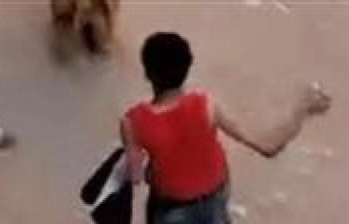 بالبلدي: تعدى
      عليه
      بحجر..إصابة
      طالب
      بنزيف
      بالمخ
      خلال
      مشاجرة
      مع
      زميله
      بالعمرانية