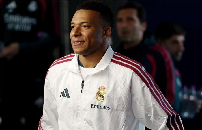 بالبلدي : كيليان
      مبابي
      يحطم
      أرقام
      ميسي
      وراؤول
      في
      مباراة
      ريال
      مدريد
      وروما