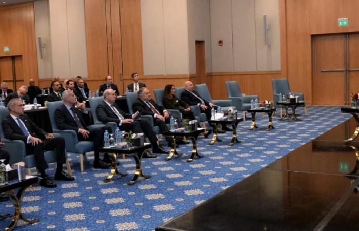 بالبلدي: القاهرة
      على
      خريطة
      الحوار
      الدولي
      حول
      مستقبل
      أمن
      الطيران..
      باستضافة
      النسخة
      الثانية
      من
      قمة
      «ميد
      إير
      2026»
      بمشاركة
      قيادات
      وخبراء
      صناعة
      النقل
      الجوي