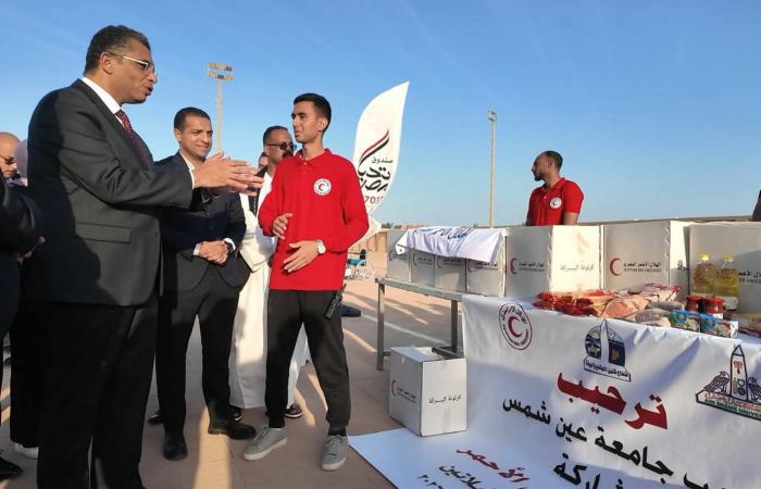 بالبلدي: الهلال
      الأحمر
      المصري
      يشارك
      في
      قافلة
      تنموية
      لخدمة
      10
      آلاف
      أسرة
      بحلايب
      وشلاتين