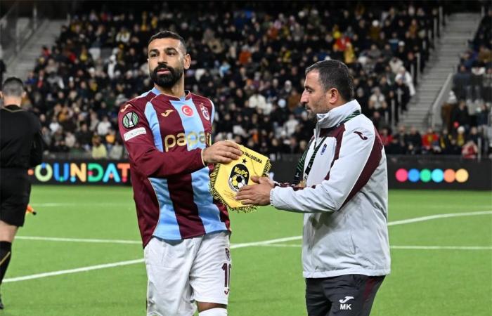 بالبلدي : تقييم
      محمد
      صلاح
      في
      مباراة
      طرابزون
      سبور
      وكوبس
      في
      دوري
      المؤتمر
      الأوروبي