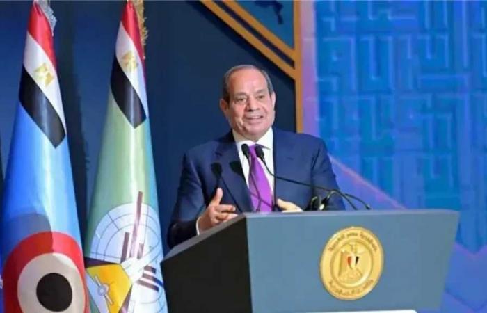 الرئيس
      السيسي:
      علينا
      جميعا
      مواجهة
      محاولات
      الكذب
      والتشويه
      والإفك
      والافتراء