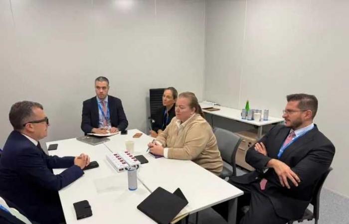 وزير
      التخطيط
      يبحث
      مع
      وزيرة
      التخطيط
      والتعاون
      الدولي
      الأردنية
      آفاق
      التعاون
      المشترك