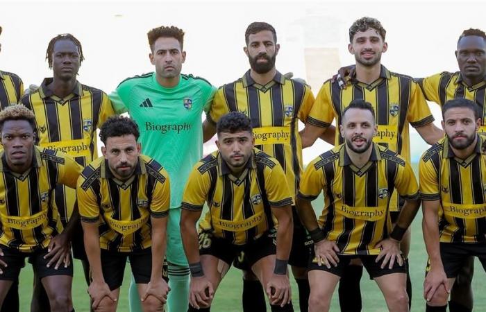 بالبلدي : خاص
      |
      العروض
      تُهدد
      استمرار
      إدريسا
      تيام
      مع
      المقاولون
      العرب