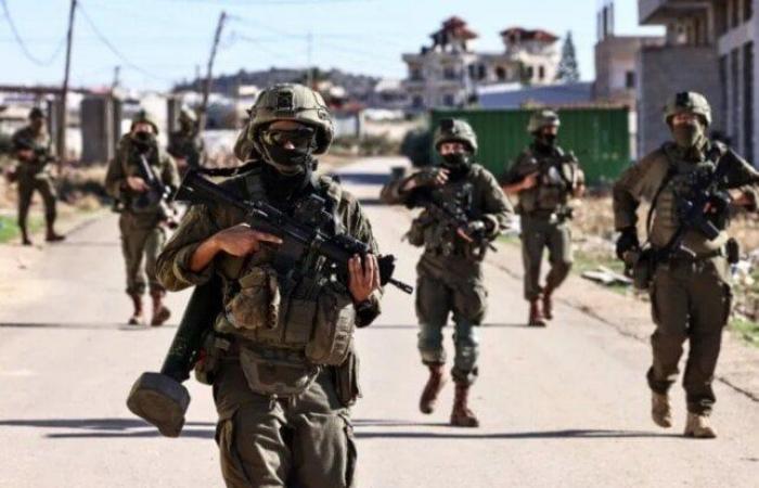 بالبلدي: سوريا..
      قوات
      الاحتلال
      الإسرائيلى
      تتوغل
      فى
      ريف
      درعا
      الغربى