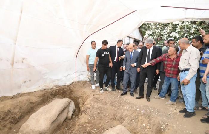 بالبلدي: وزير
      السياحة
      يهدي
      رحلتي
      عمرة
      لمواطن
      وزوجته
      بعد
      إبلاغه
      عن
      كتلة
      حجرية
      أثرية
      بالغربية