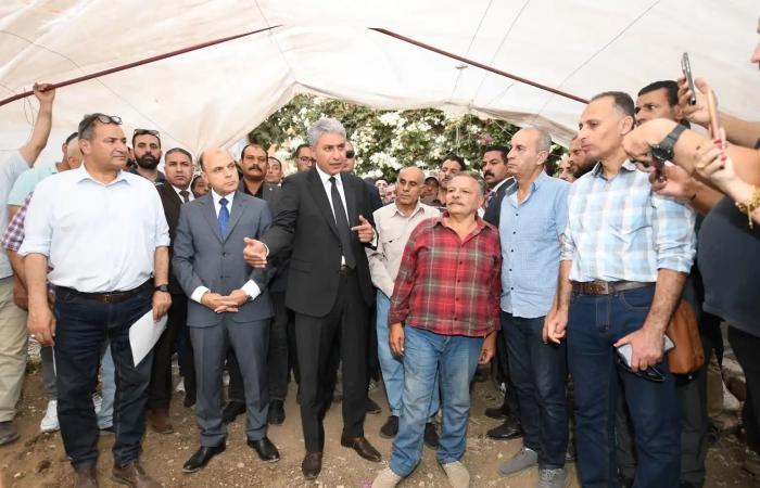 بالبلدي: وزير
      السياحة
      يهدي
      رحلتي
      عمرة
      لمواطن
      وزوجته
      بعد
      إبلاغه
      عن
      كتلة
      حجرية
      أثرية
      بالغربية