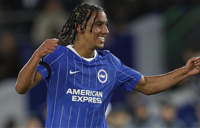 بالبلدي : الدوري
      الإنجليزي
      وشبكات
      جماهيرية
      تتفاعل
      مع
      ظهور
      يونس
      إبراهيم
      الأول
      مع
      برايتون