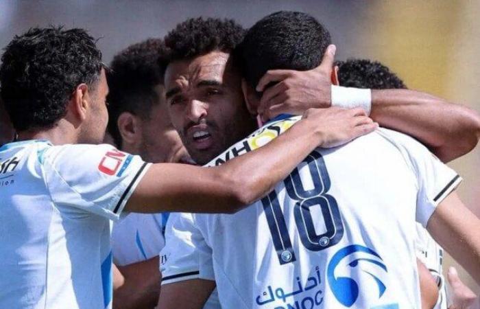 بالبلدي: المريخ
      بنتيو
      يرفض
      تقديم
      موعد
      مباراته
      أمام
      بيراميدز
      في
      دوري
      أبطال
      إفريقيا