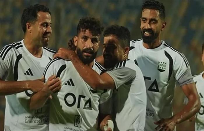 بالبلدي : فيديو
      |
      على
      استاد
      القاهرة..
      زد
      يتعادل
      مع
      عزام
      يونايتد
      إيجابيًا
      في
      الكونفدرالية