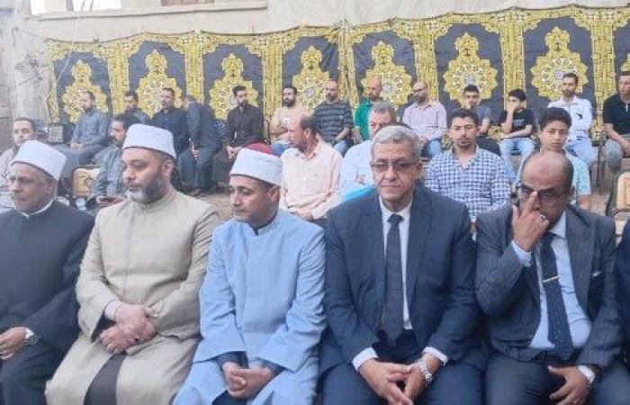 بالبلدي: قيادات
      الأزهر
      الشريف
      تشيّع
      جنازة
      تلميذ
      معهد
      دنوشر
      بالمحلة
      وتواسي
      أسرته
      في
      مصابها
      الأليم