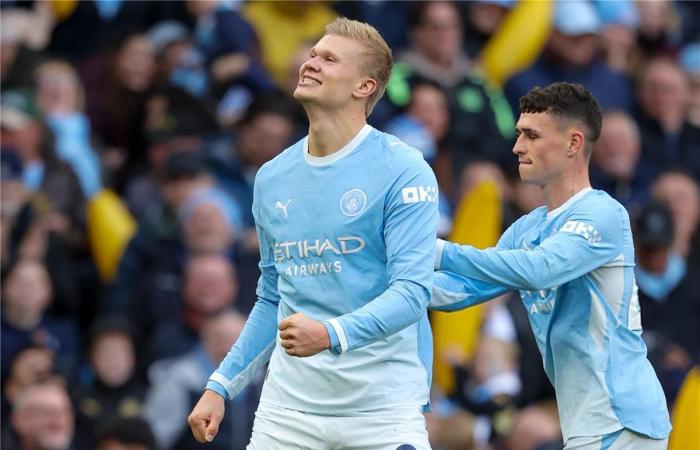 بالبلدي : ترتيب
      الدوري
      الإنجليزي
      بعد
      فوز
      مانشستر
      سيتي
      وليفربول