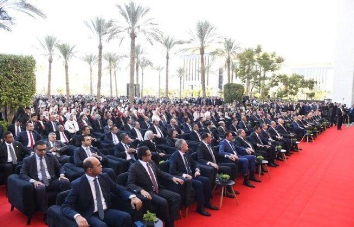 بالبلدي : وزير
      العدل
      يشهد
      أداء
      اليمين
      القانونية
      لمعاوني
      النيابة
      العامة
      الجدد