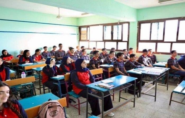 بالبلدي: «التعليم»:
      انطلاق
      امتحانات
      شهر
      أكتوبر
      2026
      لطلاب
      صفوف
      النقل