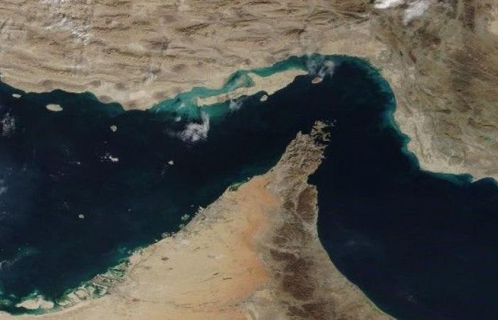بالبلدي: إيران
      تربط
      فتح
      مضيق
      هرمز
      خلال
      6
      أيام
      باستجابة
      واشنطن
      لشروطها
      واستئناف
      المفاوضات