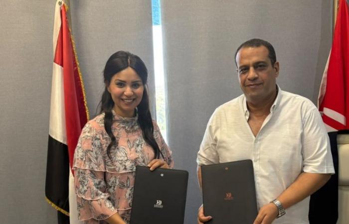 بالبلدي : «إيجليز
      للتطوير
      العقاري»
      راعيًا
      إعلاميًا
      لبرنامج
      «المشروع»
      على
      قناة
      الشمس
