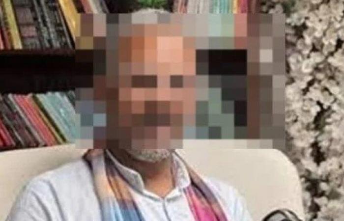 بالبلدي : بدء
      محاكمة
      صاحب
      «بيت
      فاطم»
      المتهم
      بهتك
      عرض
      4
      فتيات
