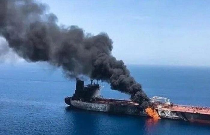 بالبلدي: الحرس
      الثوري
      الإيراني
      يعلن
      اندلاع
      حريق
      بناقلة
      في
      هرمز
      جراء
      لغم
      بحري