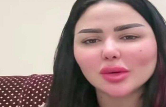 بالبلدي: أرملة
      إسماعيل
      الليثي
      بعد
      إعلان
      خطوبتها:
      «مش
      هقدر
      أعيش
      من
      غير
      راجل»