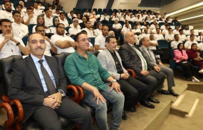 بالبلدي: وزيرا
      التخطيط
      والاستثمار
      في
      حوار
      مفتوح
      مع
      طلاب
      الجامعات
      حول
      مستقبل
      سوق
      العمل