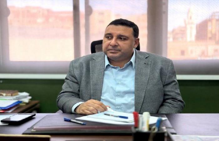 بالبلدي : رئيس
      مياه
      القناة:
      تعقيم
      الشبكات
      وفحص
      العينات
      ومطابقتها
      للمواصفات
      القياسية