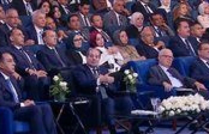 بالبلدي: السيسي
      عن
      الإخوان:
      هنقف
      قدام
      بعض
      يوم
      القيامة
      وربنا
      هيفصل
      بيننا