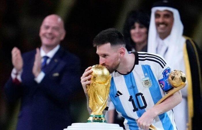 بالبلدي : ميسي:
      التتويج
      بكأس
      العالم
      2022
      كان
      تتويجًا
      لمسيرتي