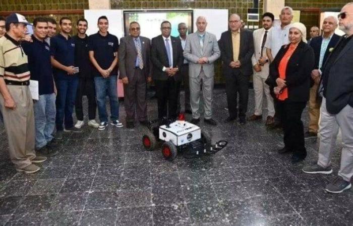 بالبلدي : فريق
      «روبوتكس»
      بجامعة
      أسيوط
      يحصد
      جائزة
      أفضل
      تصميم
      ميكانيكي
      في
      المسابقة
      العالمية
      لكاسحات
      الألغام