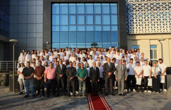 بالبلدي: وزيرا
      التخطيط
      والاستثمار
      في
      حوار
      مفتوح
      مع
      طلاب
      الجامعات
      حول
      مستقبل
      سوق
      العمل