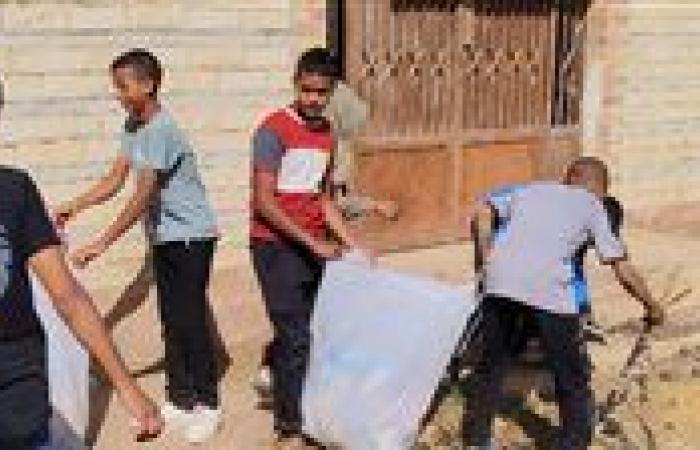 بالبلدي: وزارة
      الشباب
      والرياضة
      تواصل
      قافلة
      «الشباب
      والمناخ»
      بمحطتها
      الثانية
      في
      المنيا
