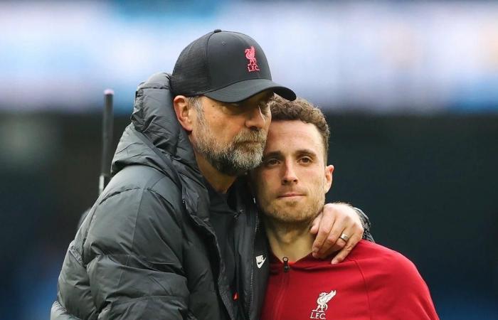 بالبلدي : يورجن
      كلوب:
      حتى
      الآن
      لا
      أصدق
      وفاة
      جوتا..
      وتعاقدت
      معه
      لهذا
      السبب