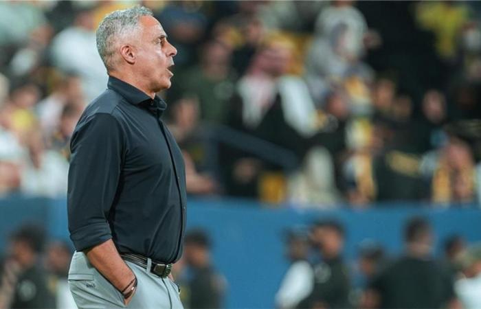 بالبلدي : الخليج
      السعودي
      يرد
      على
      إمكانية
      عودة
      جوزيه
      جوميز
      إلى
      الزمالك